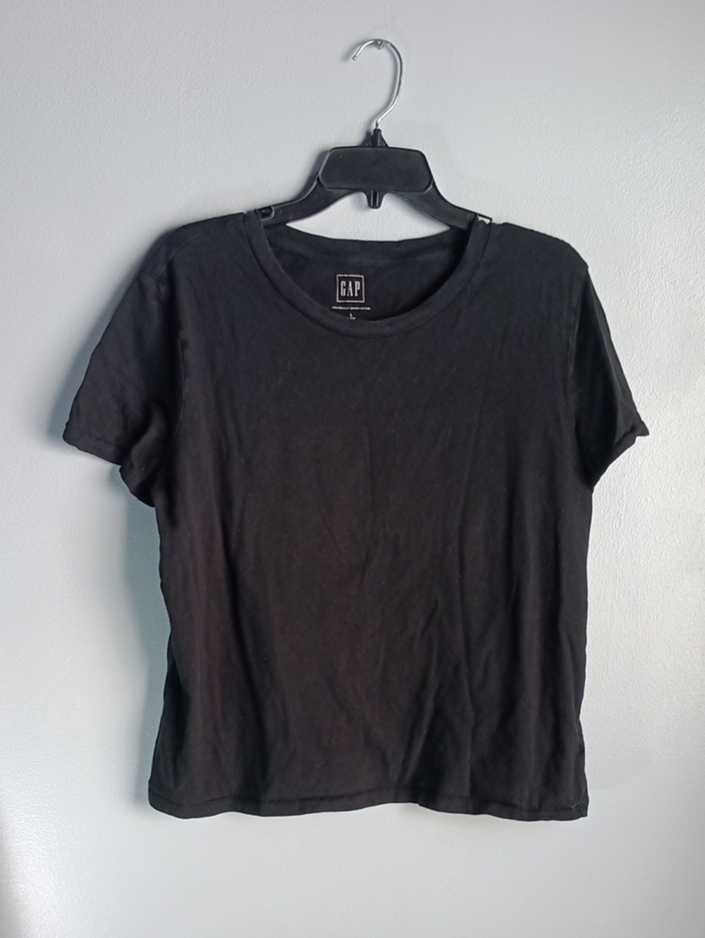 GAP Black Short-Sleeve Organic Cotton Crewneck Tee